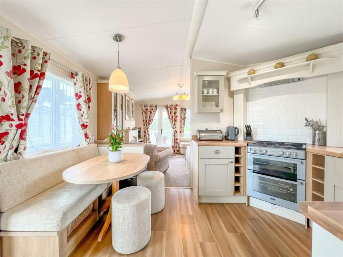 Pottsville Cabin - Short Walk To Praa Sands Beach Exterior foto